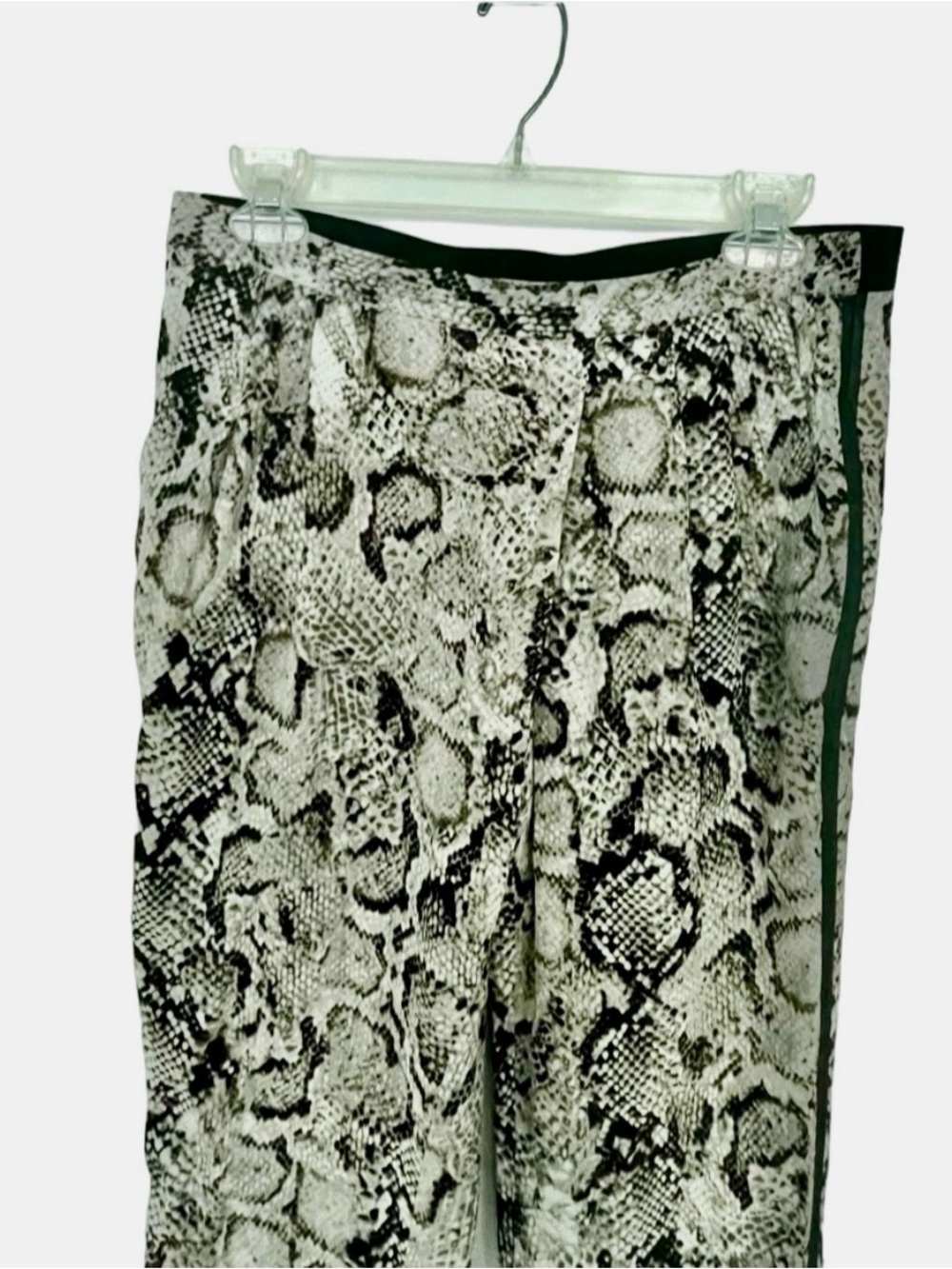 BCBGMAXAZARIA 100% Silk Animal Print Pants Size S NWOT - Picture 4 of 11